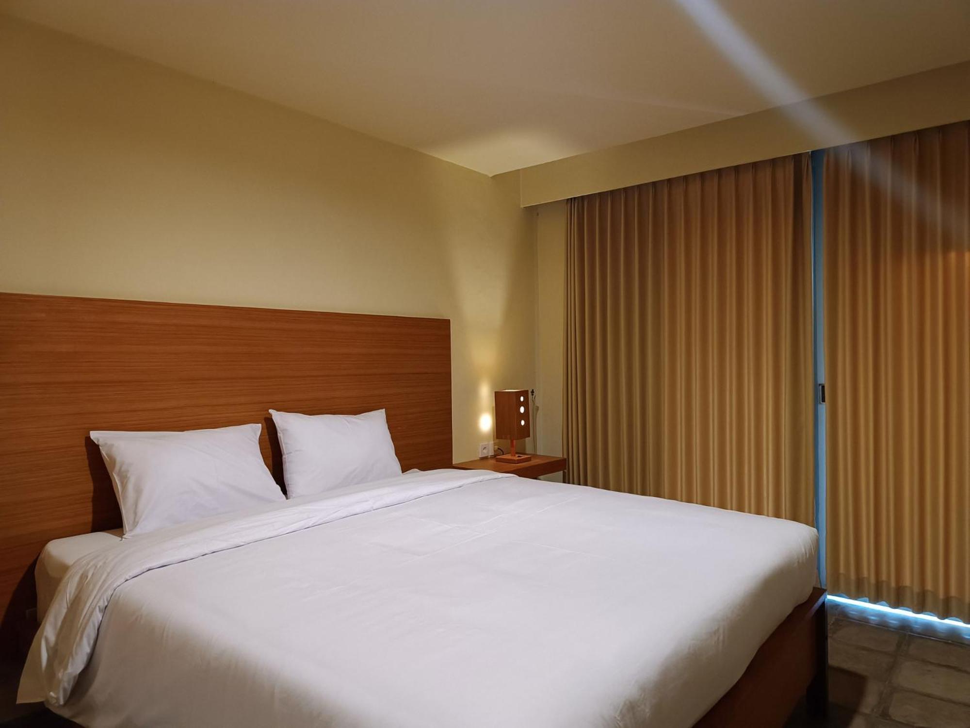 Hotel Kuta Living By Kamara Exterior foto